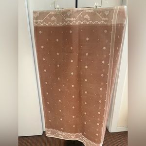 Stunning new handwoven cotton dhakai jamdani saree beige dusty rose white motifs